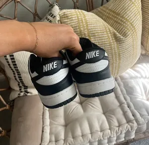 Nike Panda Dunk Low thumbnail 2