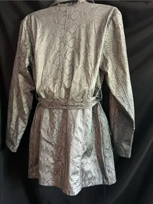 Colebrook & CO. Women’s Metallic Gray Snake-Print Lightweight Trench Coat MD thumbnail 9