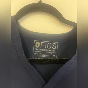 Figs Catarina‎ One Pocket Scrub Top - Navy Blue - Size XS thumbnail 8