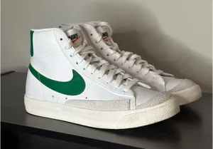 Nike Sneakers thumbnail 3