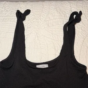 Urban Outfitters Black Sleeveless Romper thumbnail 3