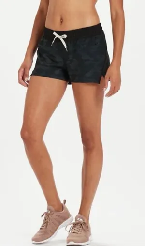 Vuori Women's Clementine Shorts Women’s Small thumbnail 1