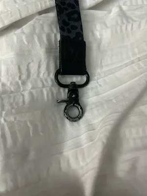 SheIn Leopard print keychain thumbnail 2