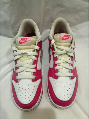 Nike Dunk Low GS Laser Fuchsia Pink White Barbie FB9109-102 Sneakers Size 7Y thumbnail 3