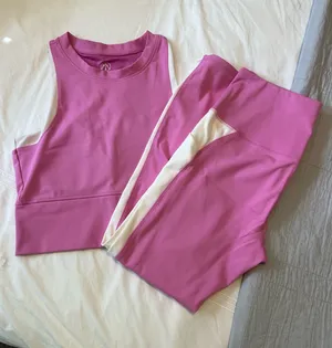 Move Theology pink workout set thumbnail 1