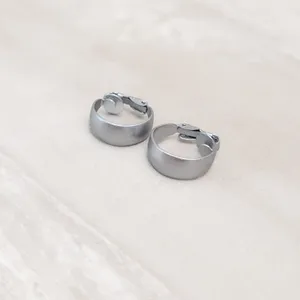 Vintage Clip On Earrings 0.75" Matte Silver Tone Simple Classic Hoops thumbnail 7