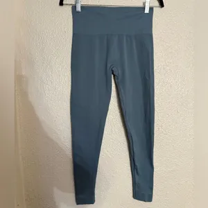 SET active Wave Leggings Seafoam Leggings size medium Green thumbnail 2