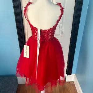 Prom girl dress thumbnail 7