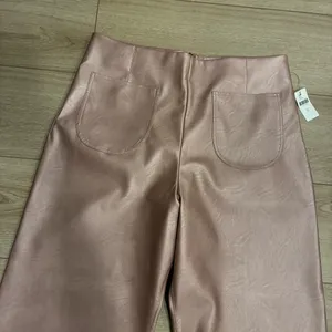 NWT Maeve x Anthropologie Colette Crop Metallic Faux Leather Ruffle Pant Size 33 thumbnail 2