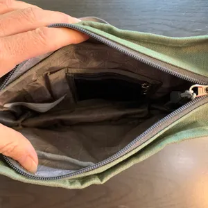 LL Bean Sage Green Crossbody Travel Bag Adjustable Strap Organizer Pocket thumbnail 3