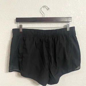 Aerie Offline Womens Shorts Athletic Black Mixed Media Pockets Size Large thumbnail 2