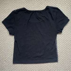 Grunge Skull and Crown Pattern Short Sleeve Knit Crop Top Large thumbnail 3