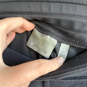 Athleta dark gray hiking pants women's XS nylon trousers pockets‎ no drawstring thumbnail 4