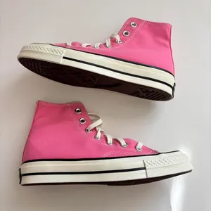 Pink Converse Chuck Taylor All Star high top trainers thumbnail 3