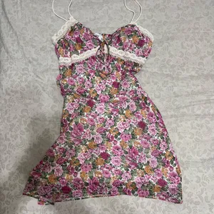 Princess Polly Emilee Mini Dress Floral thumbnail 2