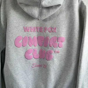 White Fox Comfort Club Hoodie S/M White Mist Pink Logo Oversized Pullover Fleece thumbnail 7