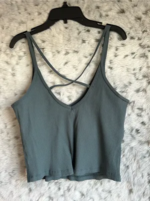62. Vuori Rib Crop Tank large Euc thumbnail 2