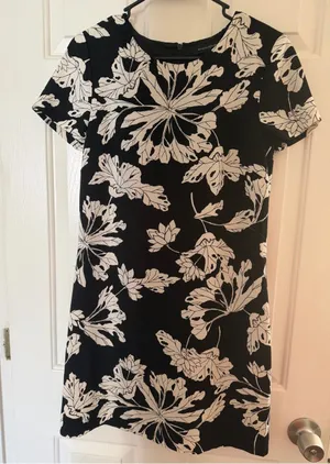 Banana Republic Black and White Floral Shift Dress thumbnail 1