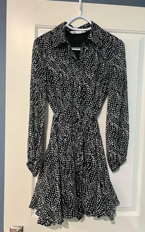 ZARA Dress Black and white long sleeve thumbnail 1