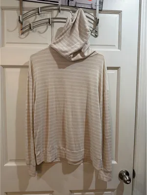 a new day Women's Lightweight Beige Striped Sweater Hoodie Size Large thumbnail 4
