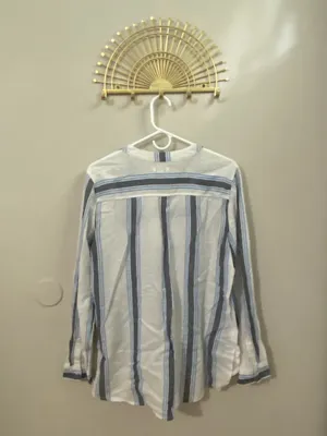 Old Navy Women’s Blue & White Vertical Stripe Button-Down Tunic thumbnail 2