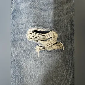 Levi’s 94 Baggy Wide Leg Jeans Size 27‎ X 31 Distressed thumbnail 5