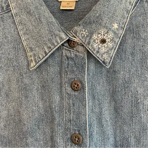 Christopher & Banks Denim Shirt Women’s M Snow Days Snowman Snowflake Embroidery thumbnail 5