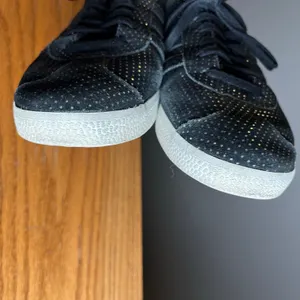 Adidas Originals Gazelle‎ Suede Polka Dots Black Silver Size 8 thumbnail 6