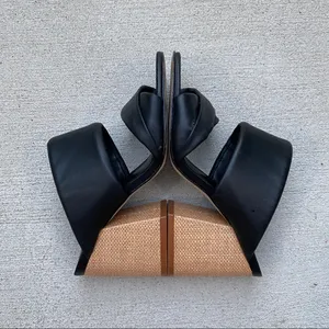 Steve Madden Masterful Chunky Block Heeled Sandal size 6.5 thumbnail 3