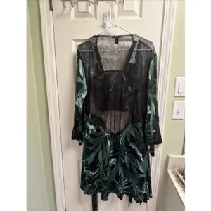 Victoria's Secret Green Black Robe Bustier 2 PC Set Bling Lace Sexy 34D M/L thumbnail 3