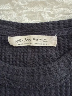 We The Free Black Waffle Knit Pullover Sz small thumbnail 4