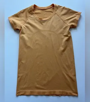 lululemon athletica Swiftly Tech Shirt Sleeve Shirt 2.0 Mango Dream -Size 8 thumbnail 3
