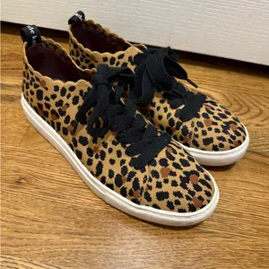 Kate Spade Abbie Sneakers size 7.5 thumbnail 4