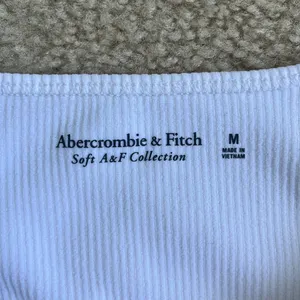 Abercrombie & Fitch White Ribbed Tank Bodysuit in Women's Medium thumbnail 3