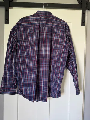 Men’s Ariat blue and red casual button down shirt  thumbnail 3