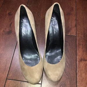 Marc Fisher Sydney‎ Platform Heel Beige Size 8 thumbnail 2