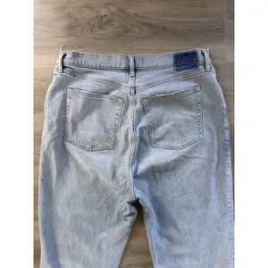 Abercrombie & Fitch The Dad High Rise Criss Cross Light Wash Jeans Size 14s/32 thumbnail 9