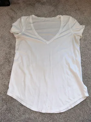 V-Neck Shirt thumbnail 2