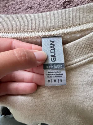 Gildan Sweatshirt  thumbnail 3