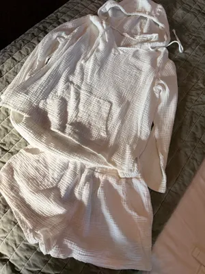 Ocean Drive White Cotton Gauze Lounge Set Hooded Pullover & Shorts Medium Beach Cover Up thumbnail 1