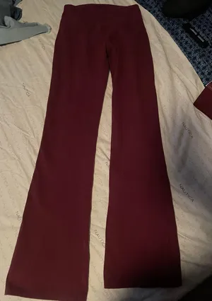 Women Size Medium Yoga Pants thumbnail 1