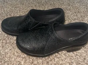 Ariat Hera Expert Tooled Clogs Women’s Black Embossed Floral Comfort Slip-On 10B thumbnail 1