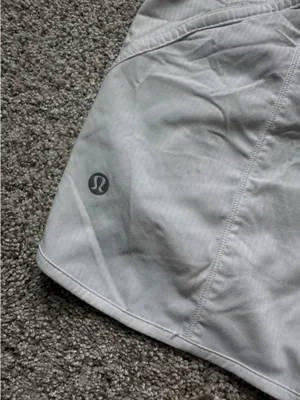 Lululemon Hotty Hot 4" White Shorts thumbnail 3