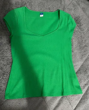 Old Navy Green Square Top thumbnail 1