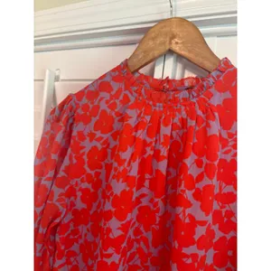 Ann‎ Taylor Lilac Floral Blouse Size XS thumbnail 3