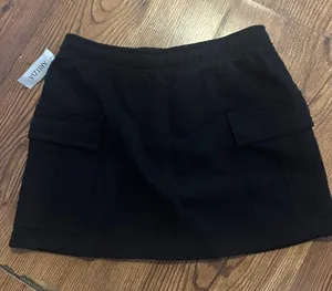 Aritzia cargo skirt thumbnail 1