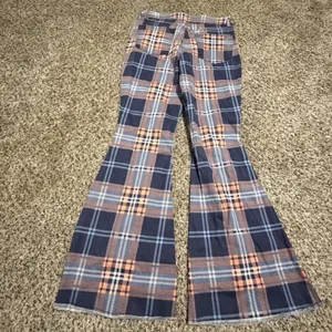 Madden Girl Womens Plaid Flare Jeans Navy Orange Bell Bottom Raw Hem Size 28 thumbnail 4