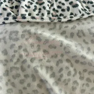 Heavenly By Victoria’s Secret Leopard Print Cozy Long Sleeve Lounge - Sz Medium thumbnail 4