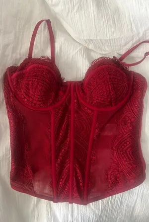Garage corset top thumbnail 1