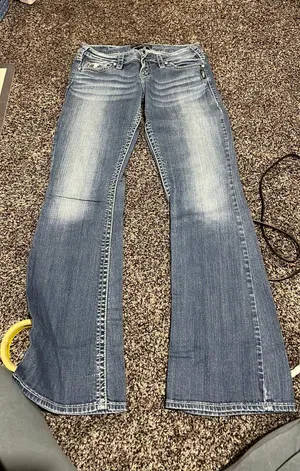 Silver Jeans  thumbnail 1